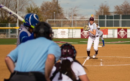 MARAUDER SOFTBALL BOUNCES BACK FROM DIFFICULT WEEKEND WITH EASY WIN OVER MOORPARK